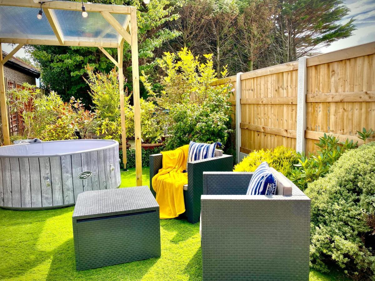 Remarkable 3-Bed Hot Tub House In Blackpool Exterior foto